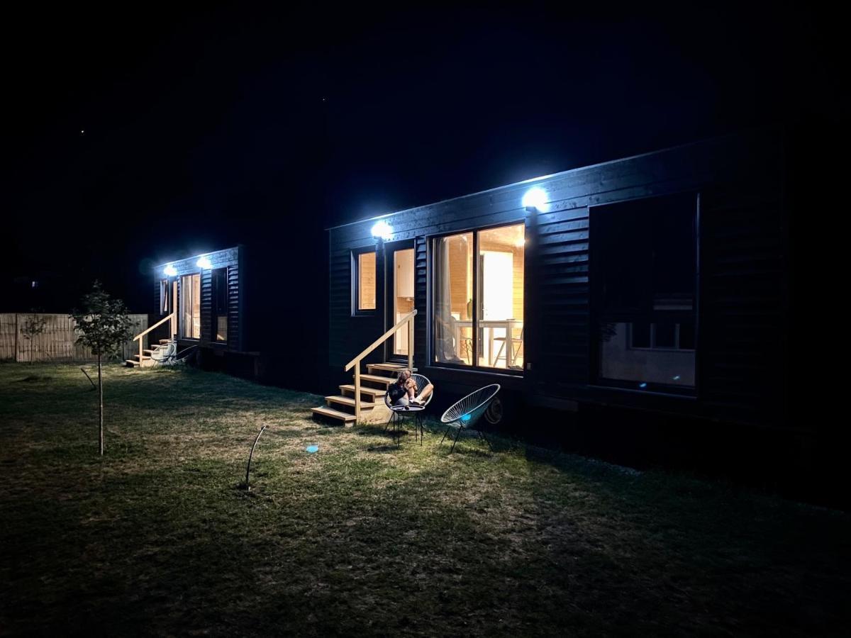 Pixel - Tiny Campus Villa Tirgu Secuiesc Exterior photo