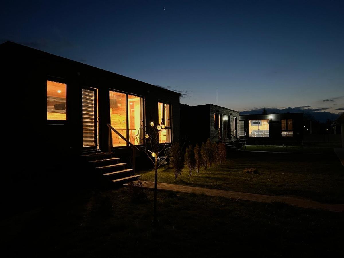 Pixel - Tiny Campus Villa Tirgu Secuiesc Exterior photo